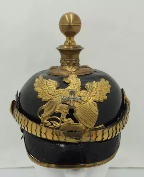 Baden Officer Pickelhaube Visuel 1 principal